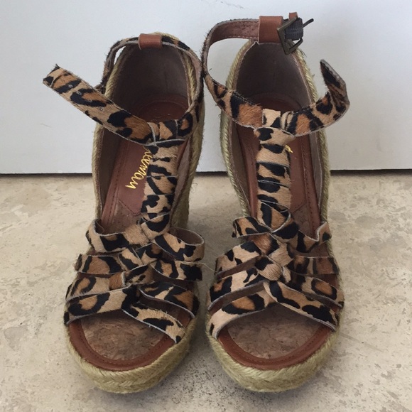 Sam Edelman “Leroy” Leopard Pony Cow Hair Wedge - Picture 2 of 6